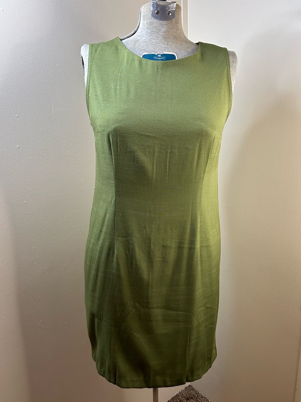 Green Sleeveless Pencil Dress
